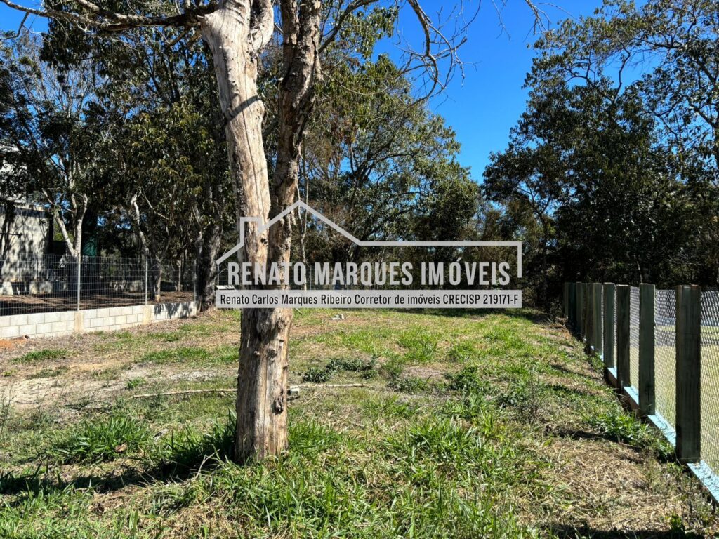 8d04a3b3-e92e-4e40-b7e6-9446b3529ccc